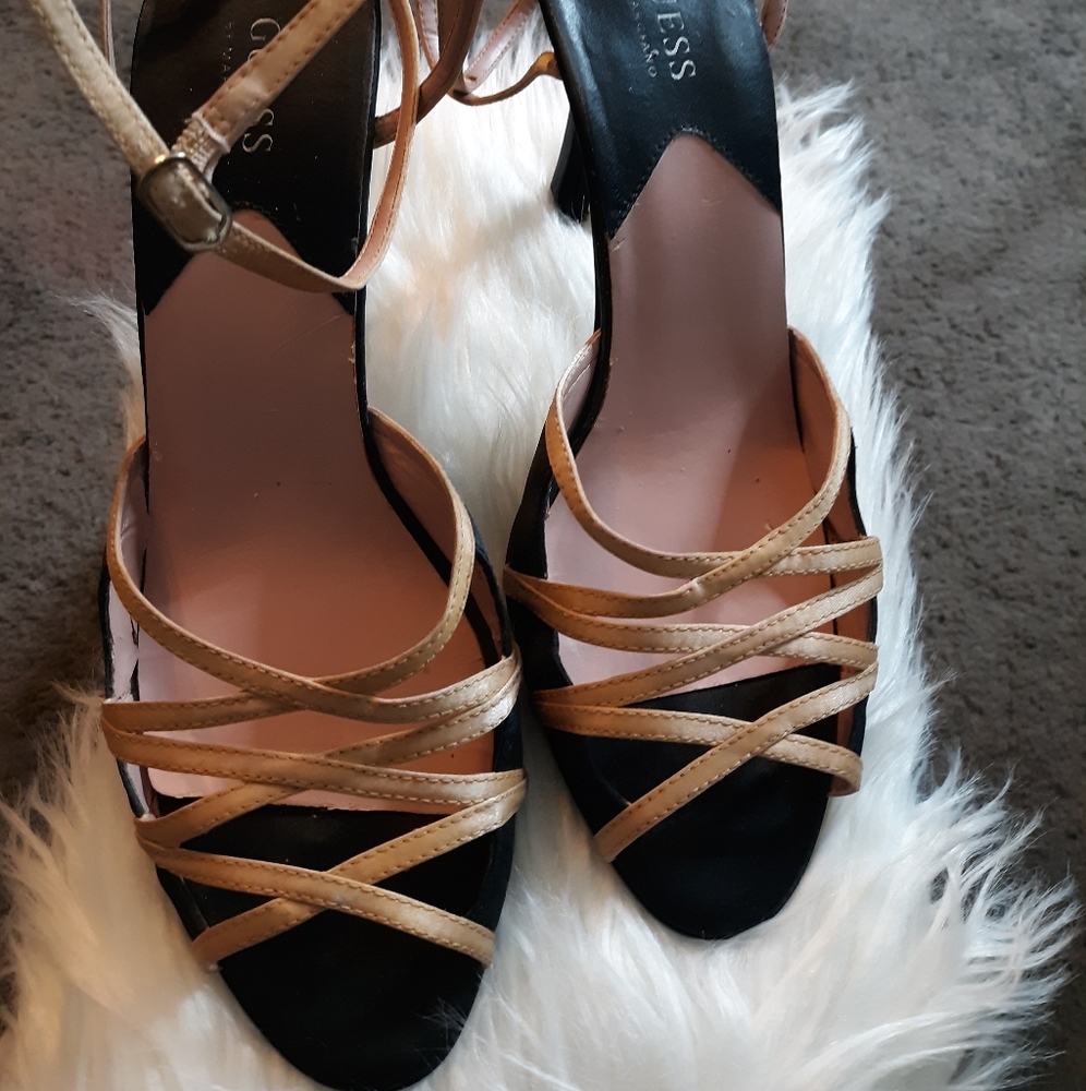 Guess By Marciano Heels - Picture 1 of 6